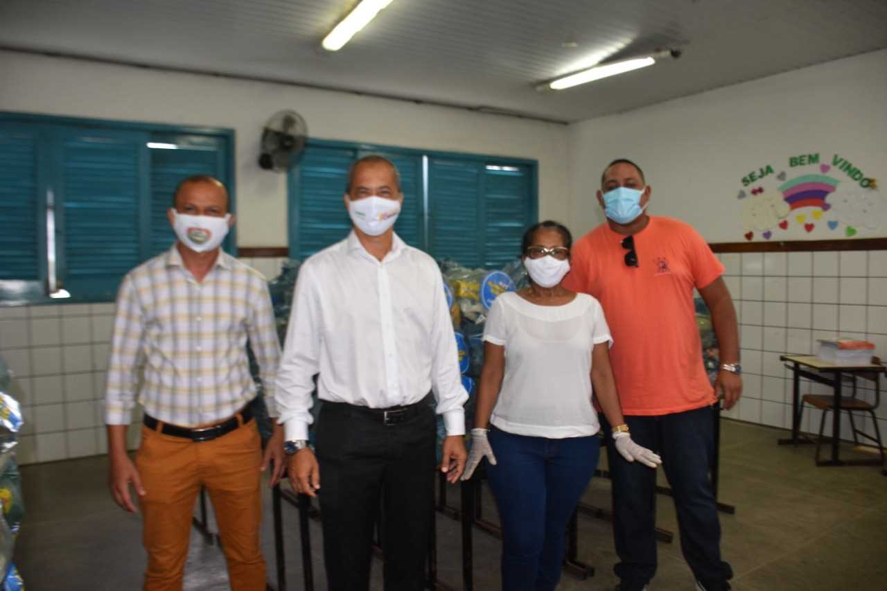 Camacã: Prefeitura iniciou a distribuição dos kits de Alimentação Escolar para alunos da rede Municipal de ensino